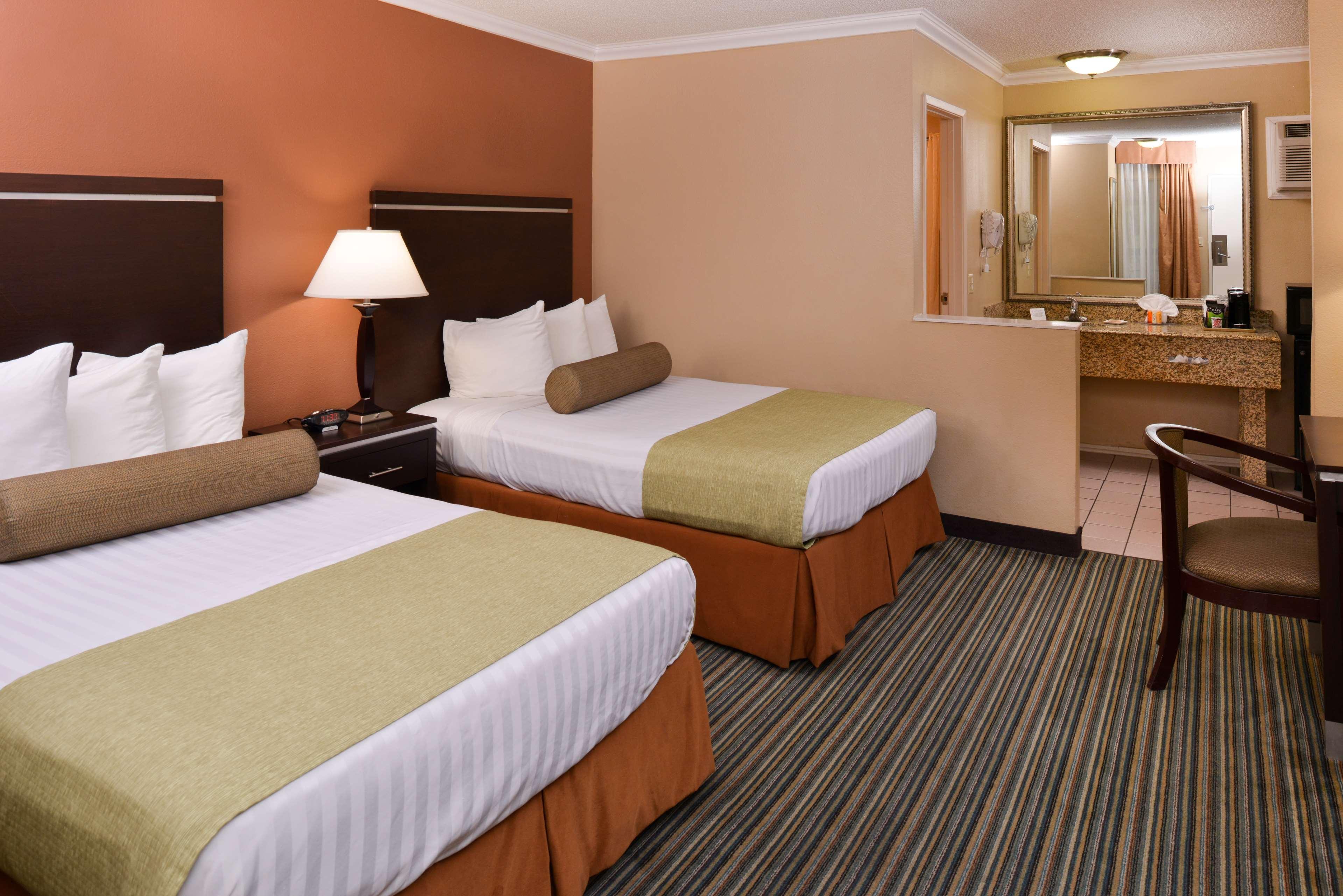 Best Western Courtesy Inn Hotel - Anaheim Resort At The Park Esterno foto