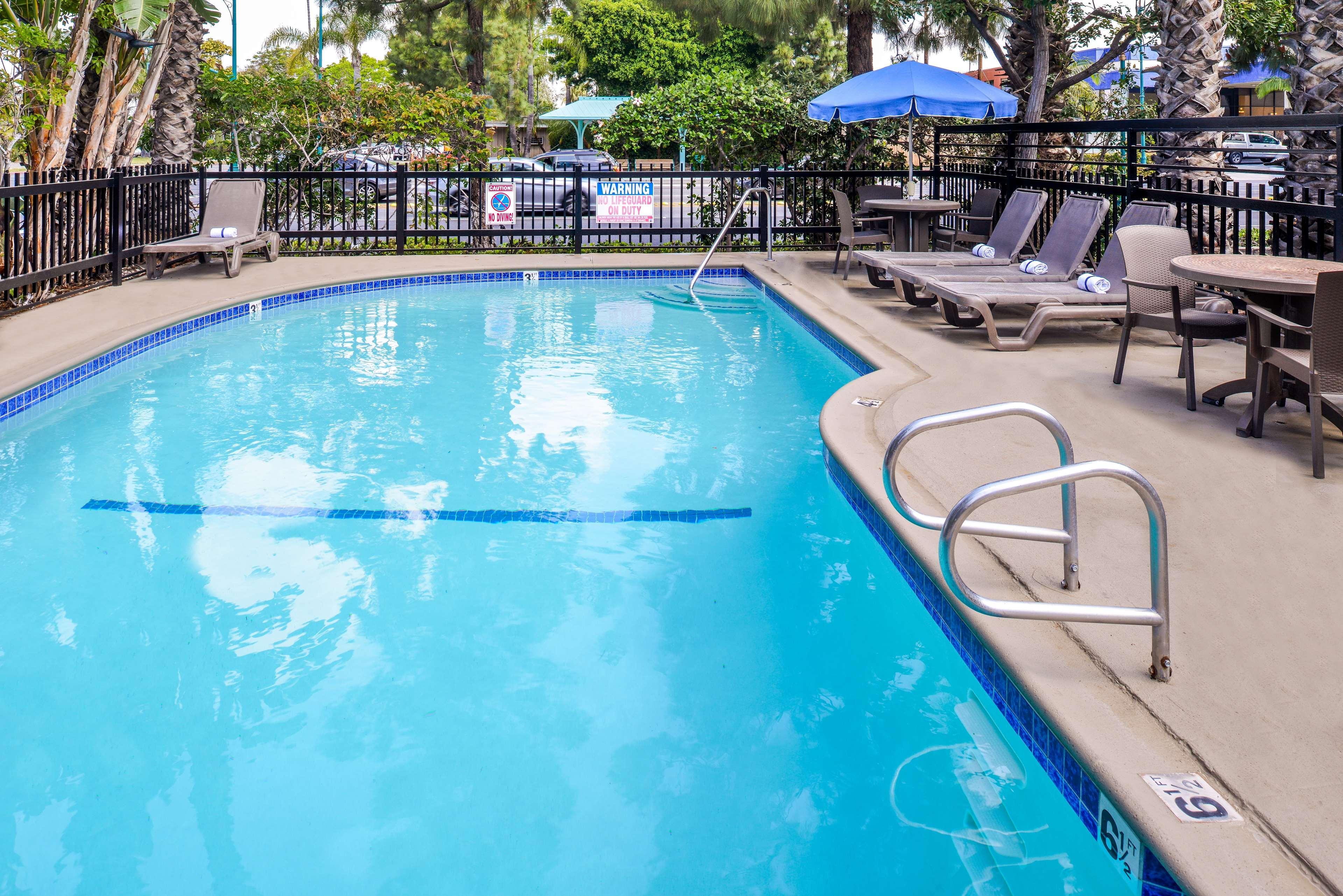 Best Western Courtesy Inn Hotel - Anaheim Resort At The Park Esterno foto