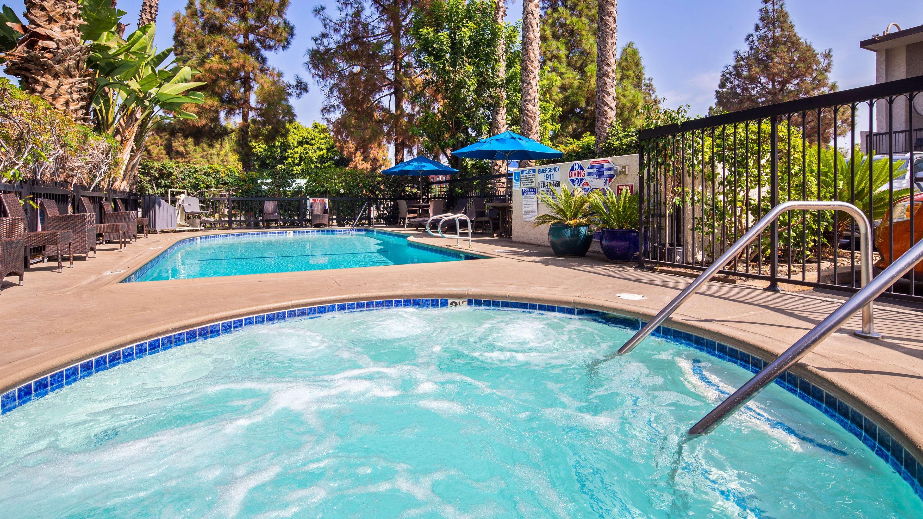 Best Western Courtesy Inn Hotel - Anaheim Resort At The Park Esterno foto