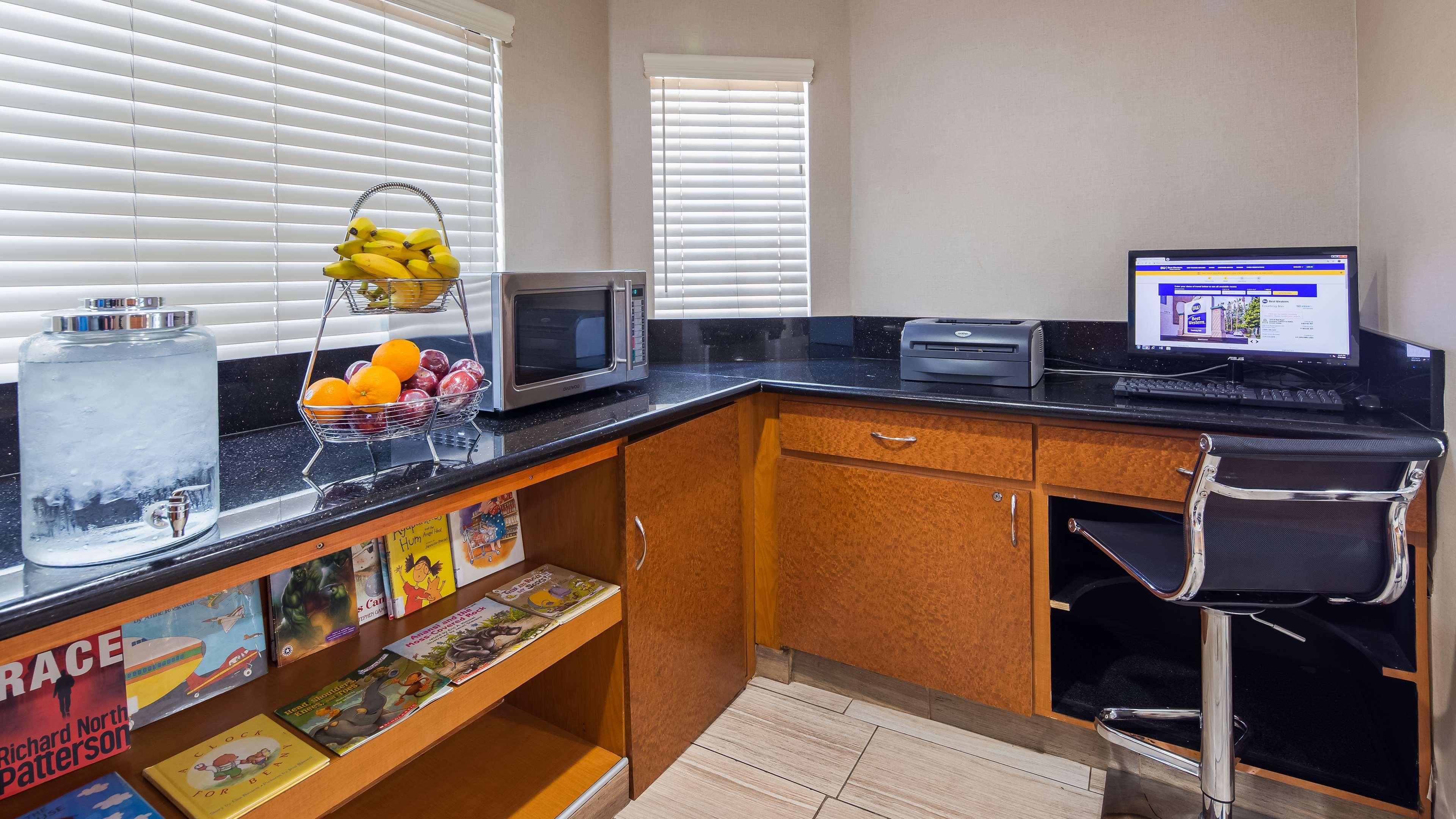 Best Western Courtesy Inn Hotel - Anaheim Resort At The Park Esterno foto