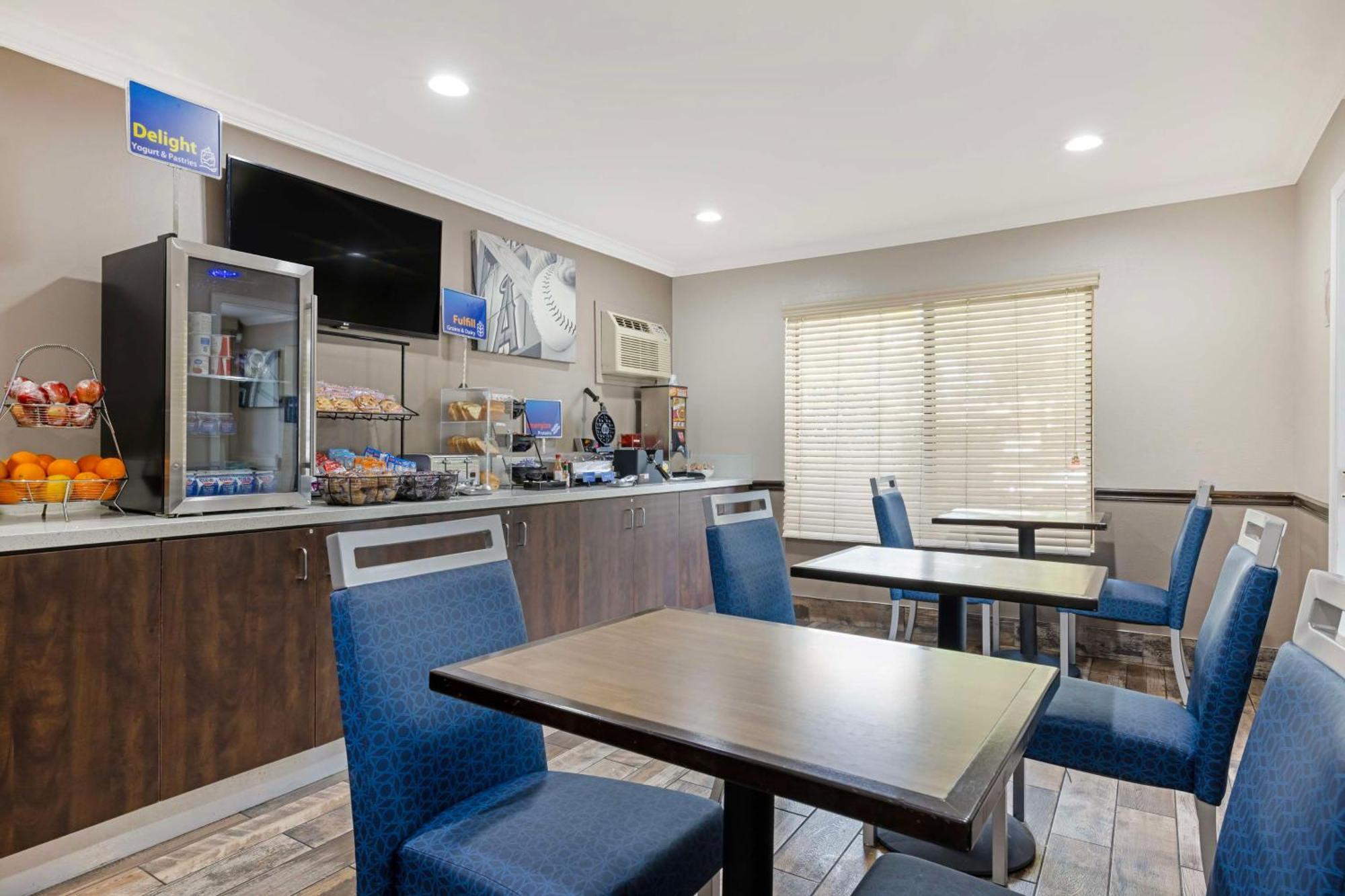Best Western Courtesy Inn Hotel - Anaheim Resort At The Park Esterno foto